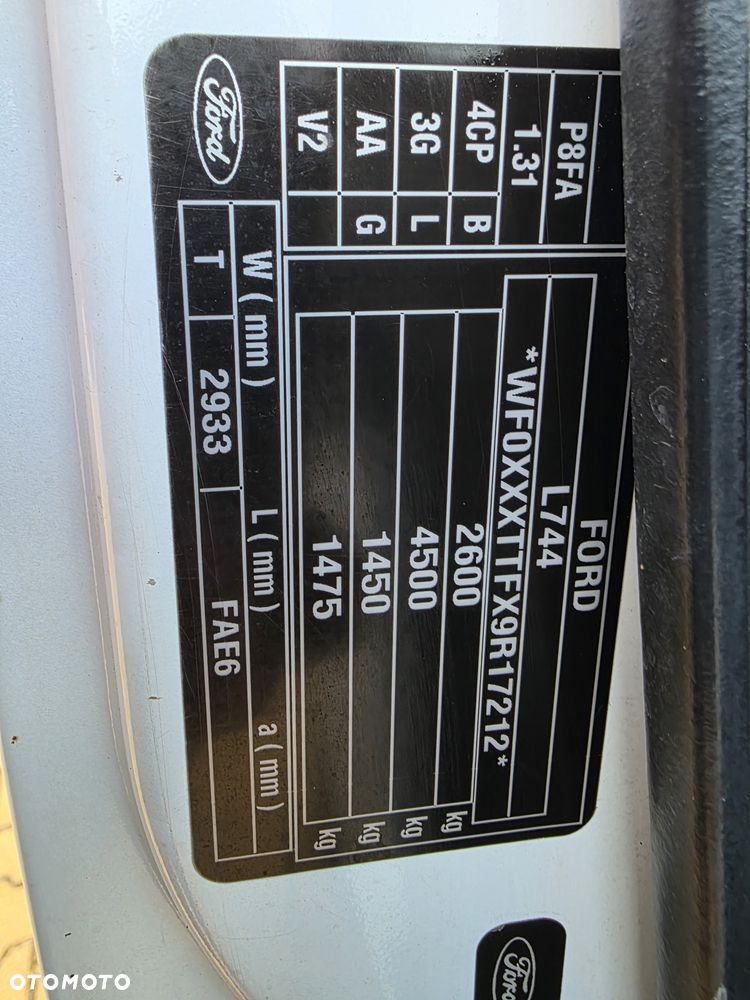 Ford Transit - 18
