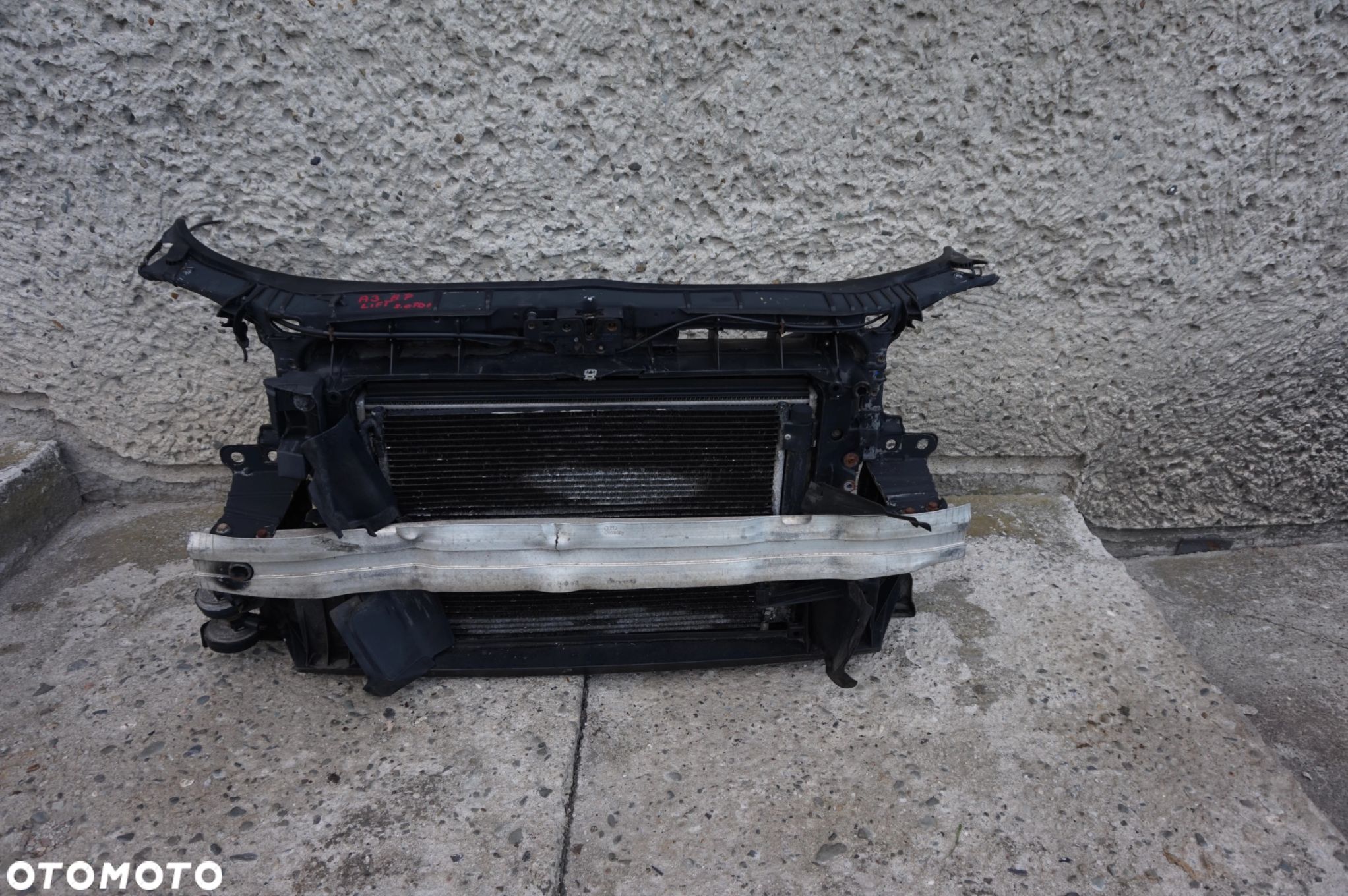 CHŁODNICA WODY AUDI A3 8P LIFT 1.6 2.0 TDI - 1