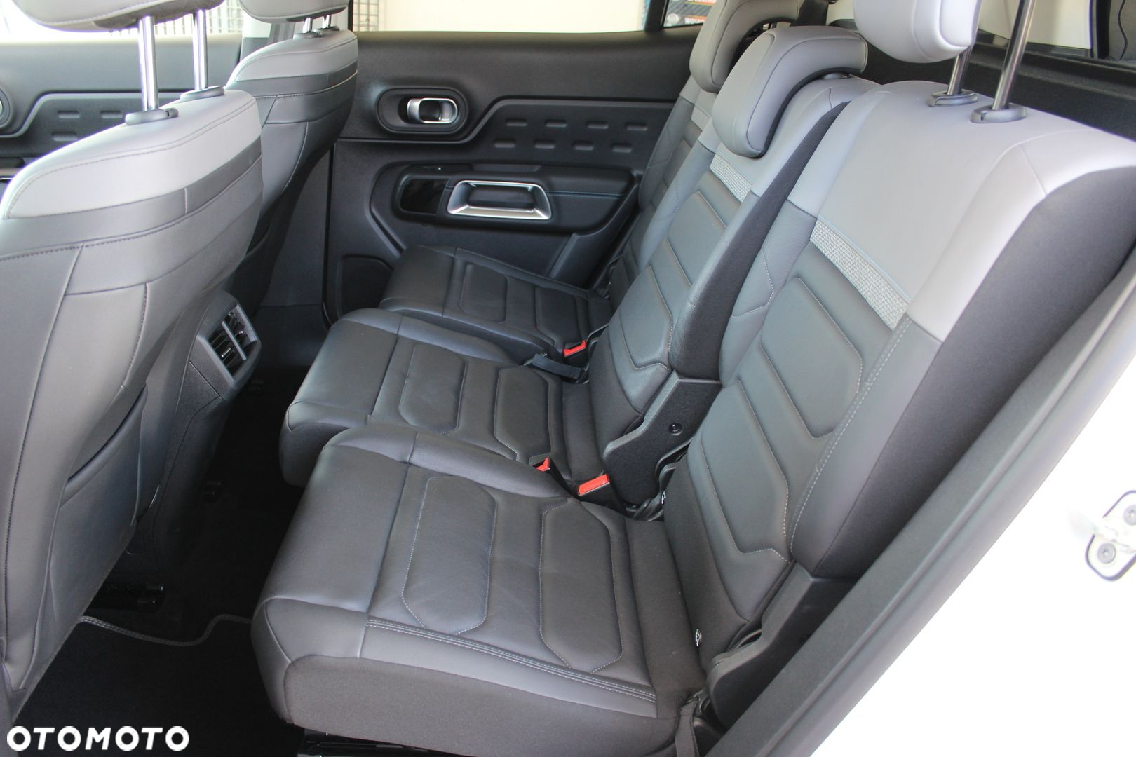 Citroën C5 Aircross 1.2 PureTech Shine Pack EAT8 - 19