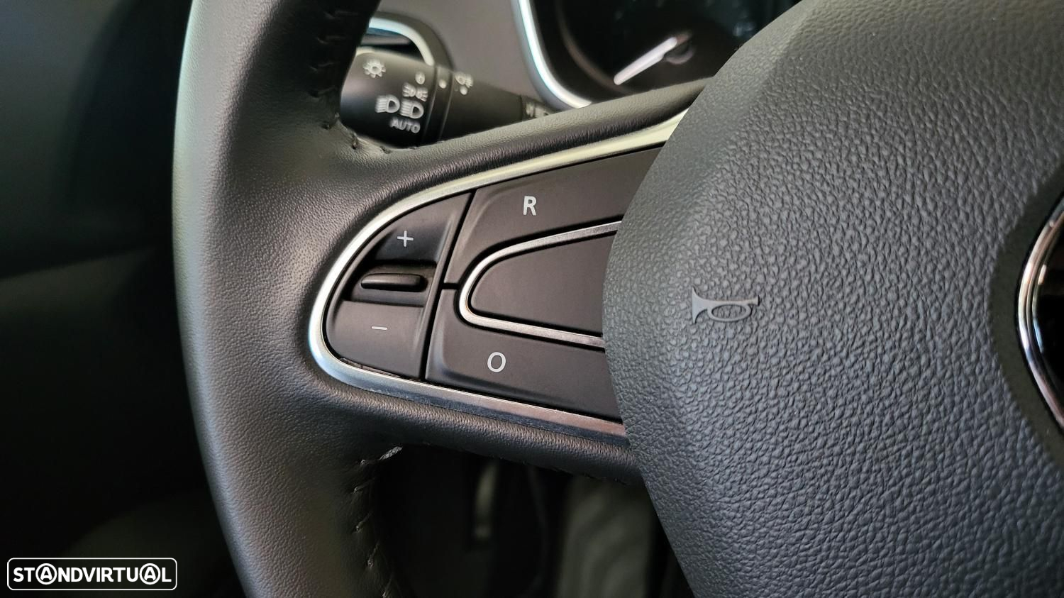 Renault Mégane Sport Tourer 1.5 Blue dCi Limited - 9
