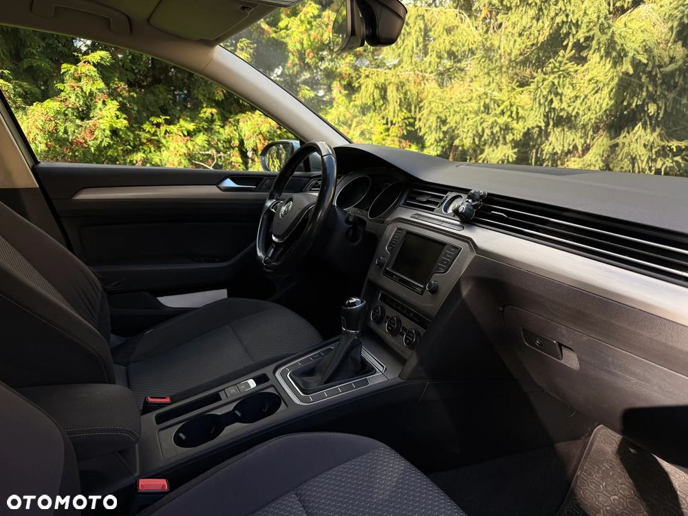 Volkswagen Passat - 7