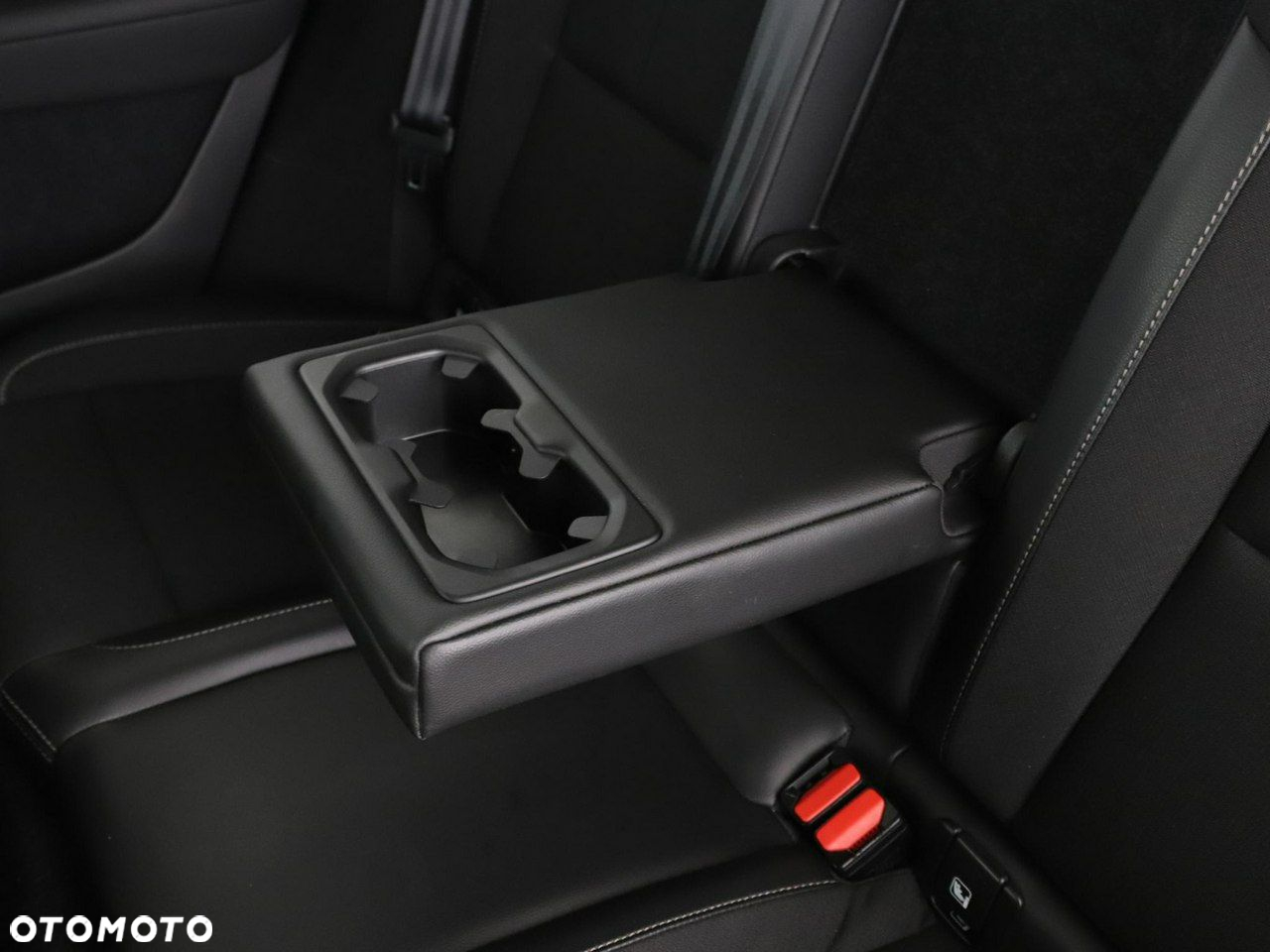 Volvo XC 40 D3 AWD Momentum - 40