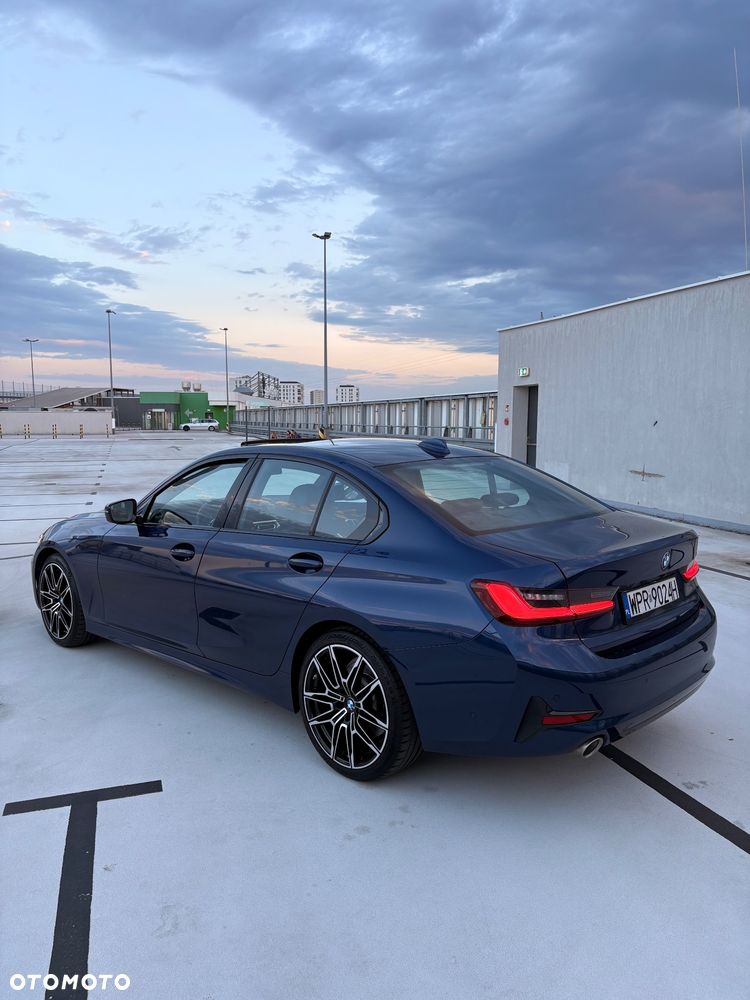 BMW Seria 3 330i - 6