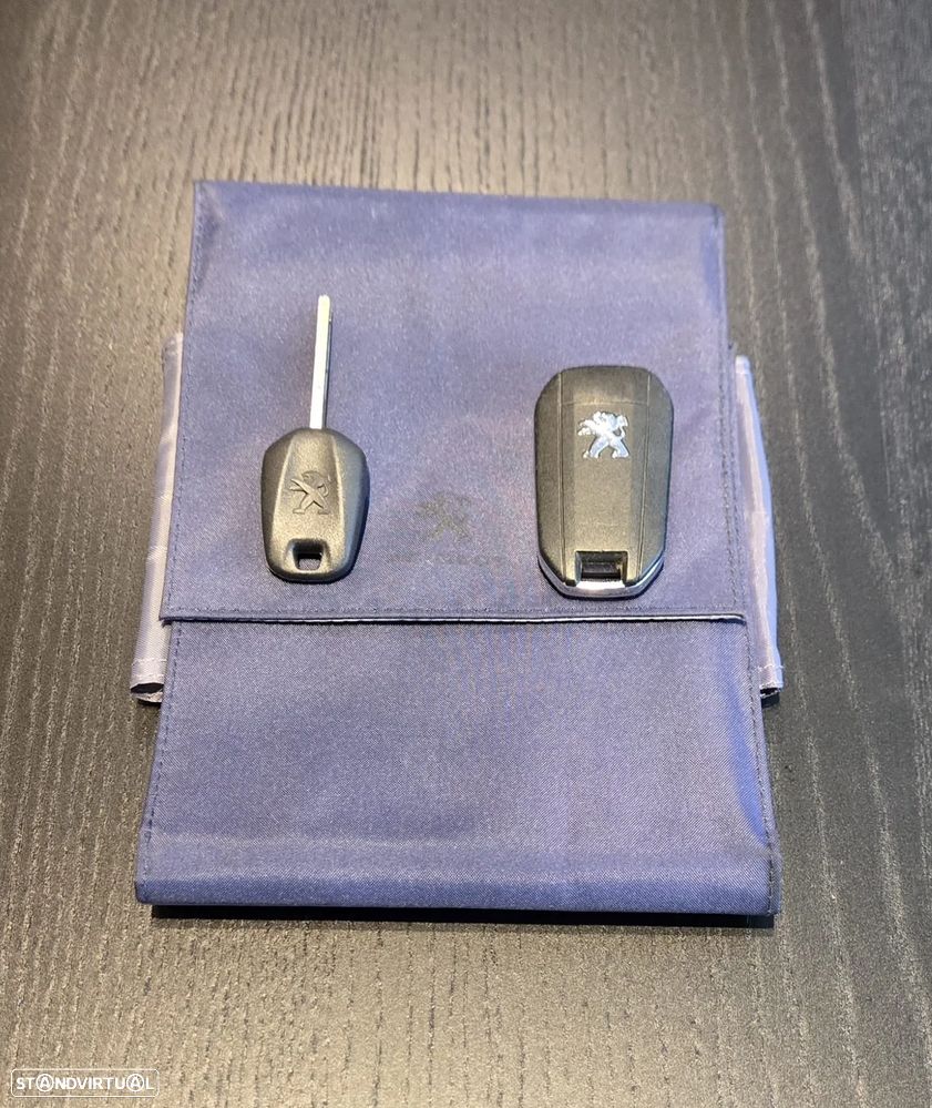 Peugeot 208 1.2 PureTech Allure - 12