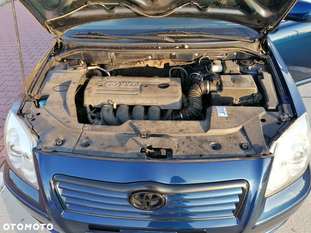 Toyota Avensis 1.8 VVT-i Combi - 15