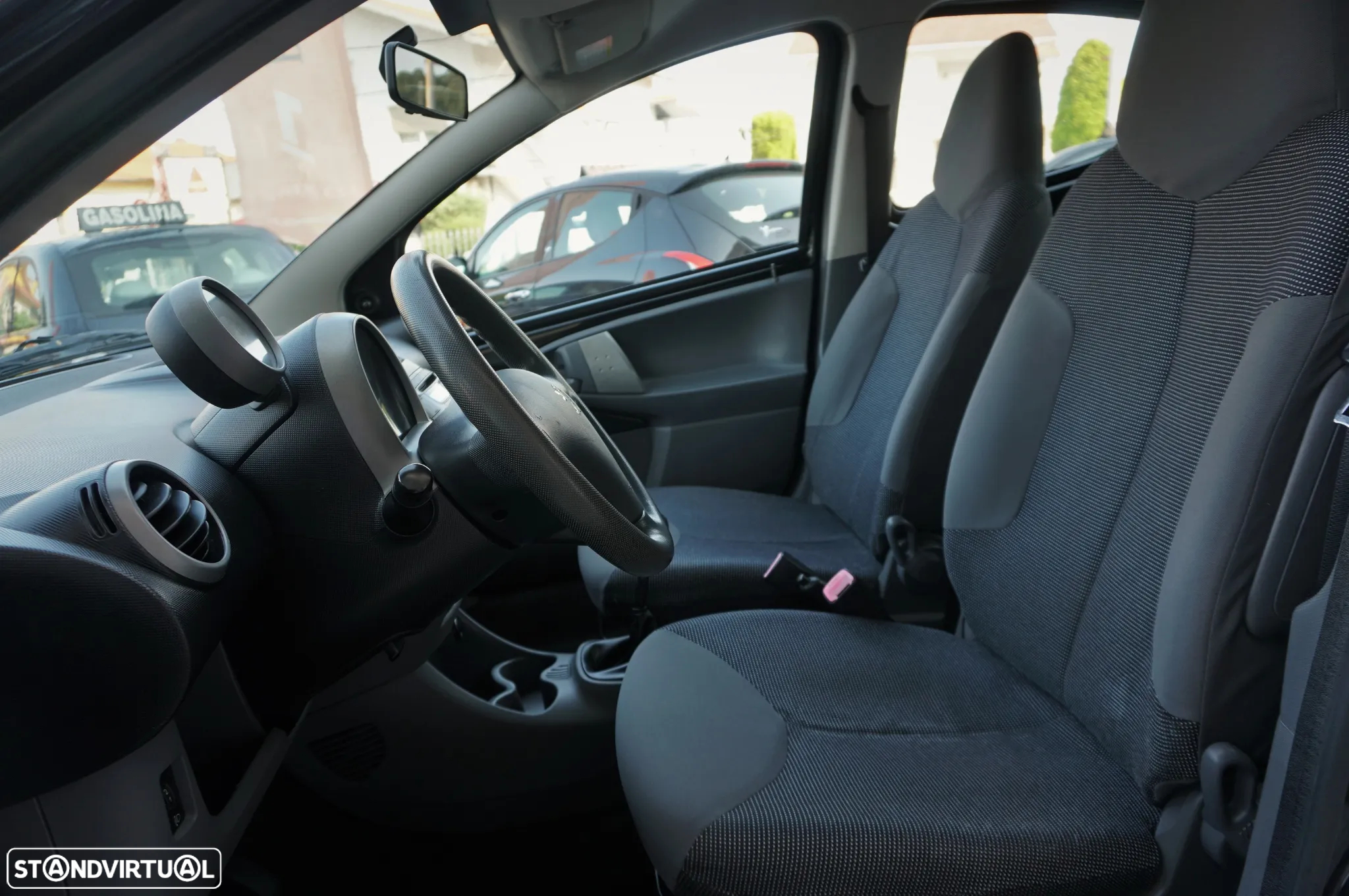 Peugeot 107 1.0 Trendy - 11