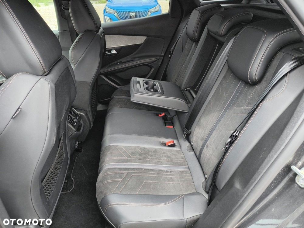 Peugeot 3008 1.2 PureTech GT S&S EAT8 - 10