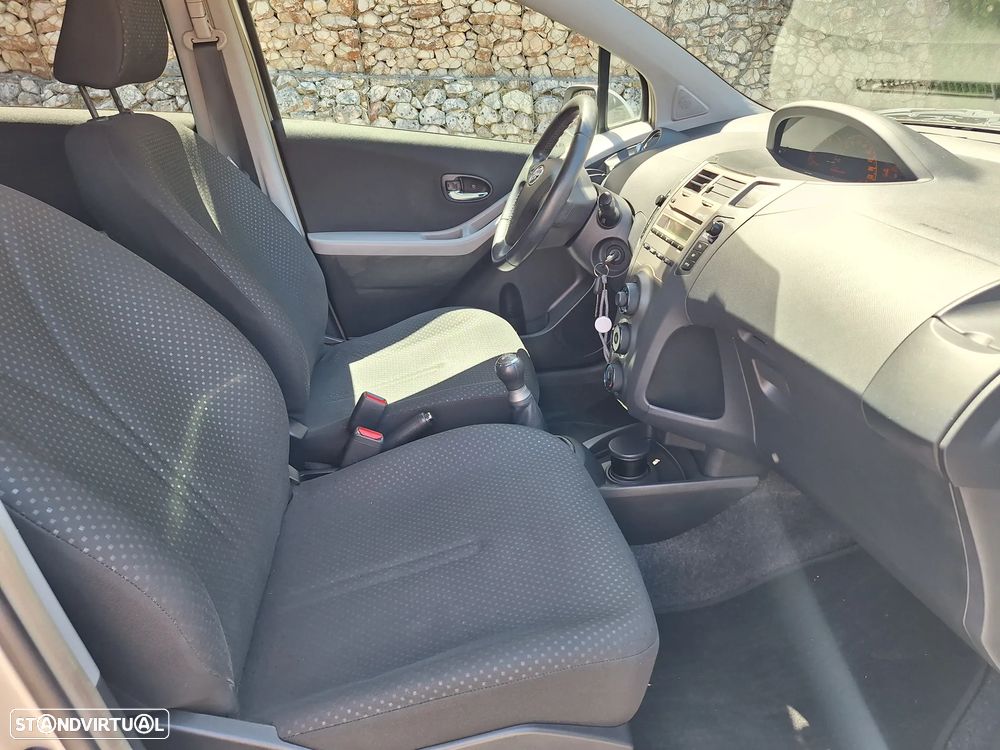 Toyota Yaris 1.0 VVT-i Sport - 6
