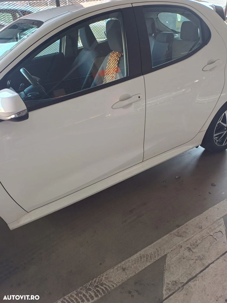Toyota Yaris 1.5 VVT-i HSD Dynamic Plus - 20