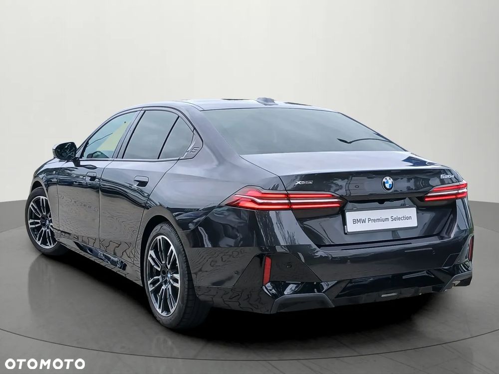 BMW Seria 5 520d xDrive mHEV M Sport - 4