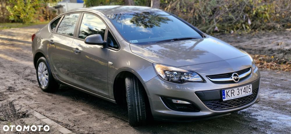 Opel Astra IV 1.6 Cosmo - 13