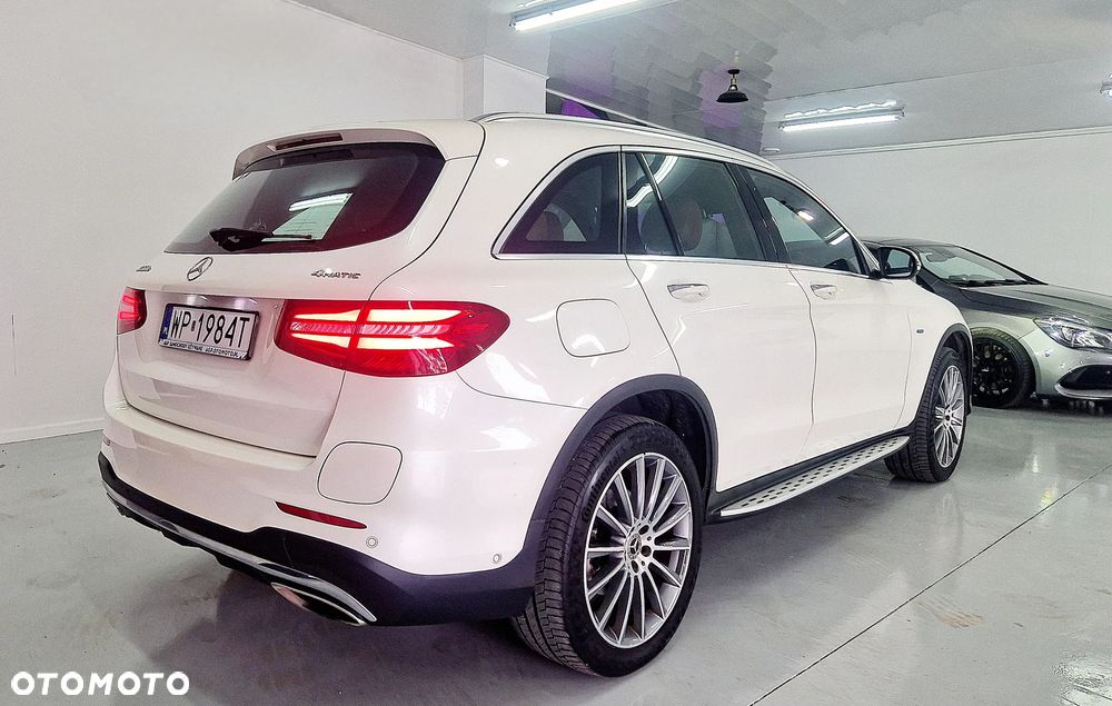 Mercedes-Benz GLC - 2