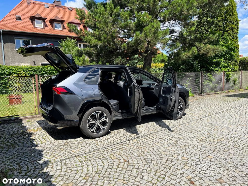 Toyota RAV4 - 18