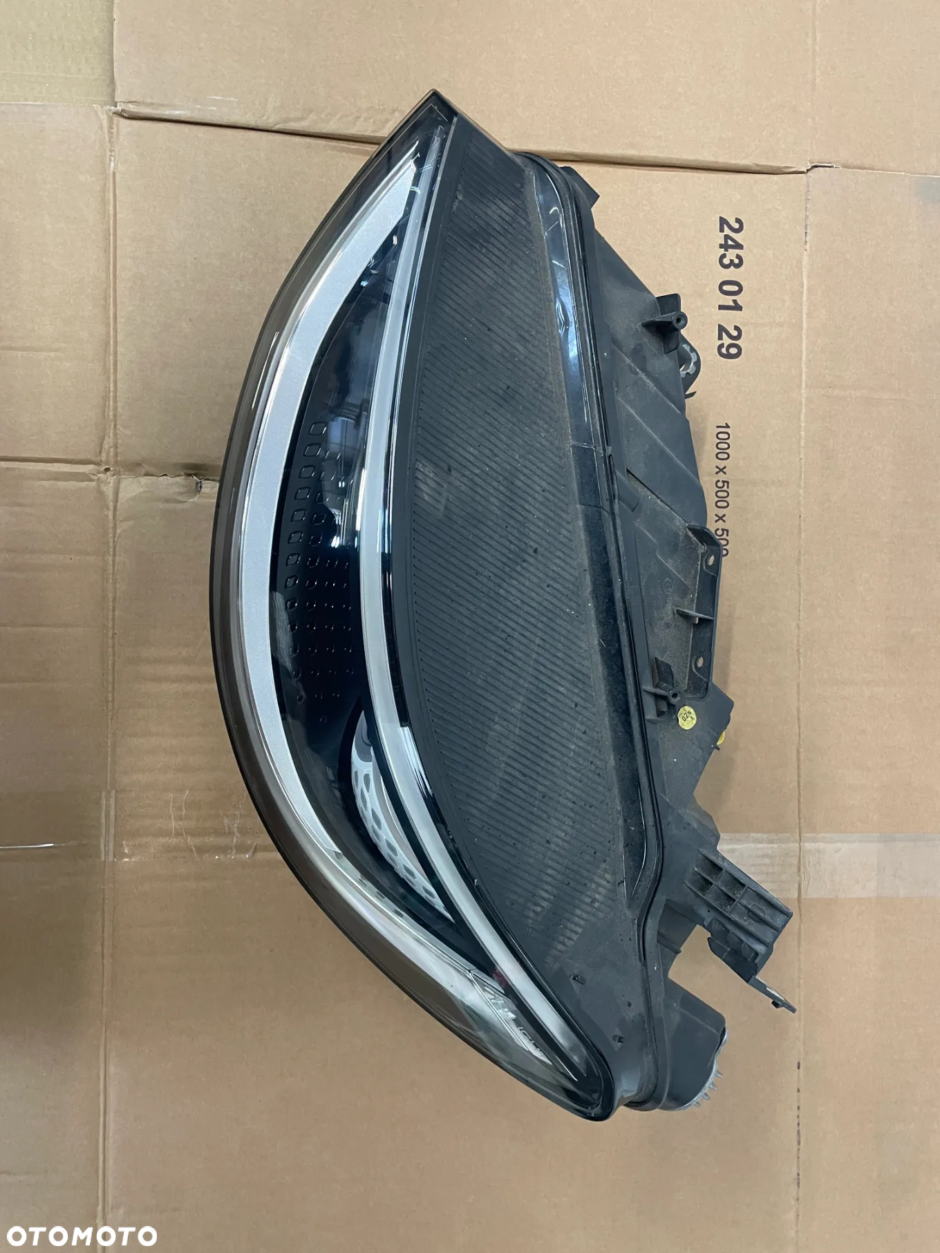 VOLKSWAGEN ID3 LAMPA LEWA LEWY PRZEDNIA PRZÓD 10B.941.035B - 2
