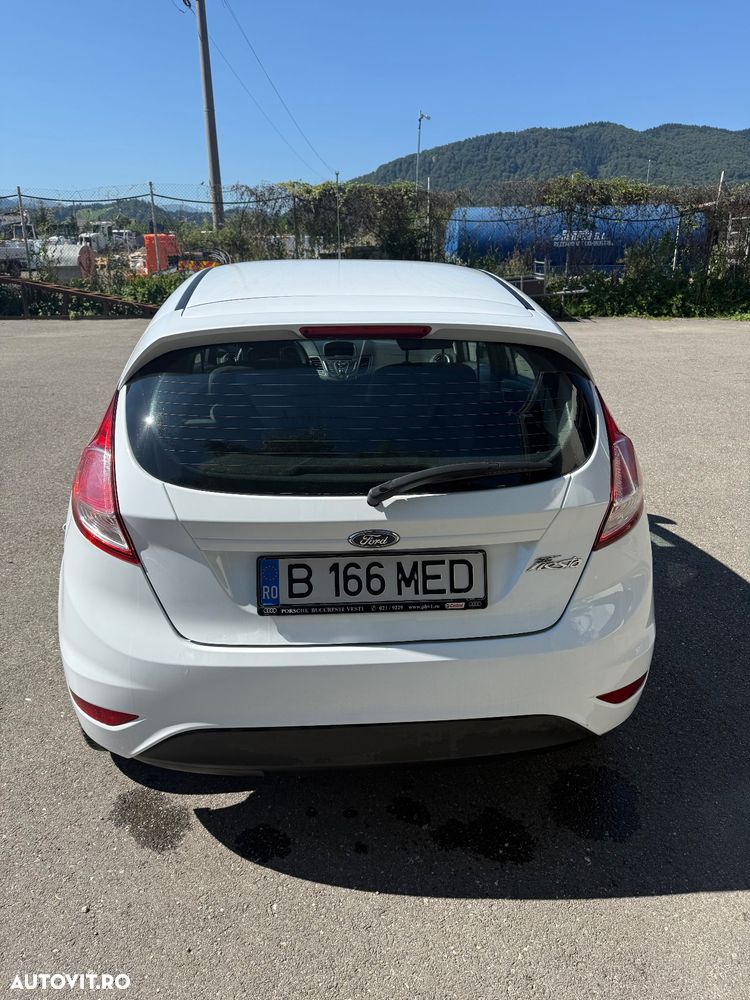 Ford Fiesta 1.5 TDCi DPF Trend - 12