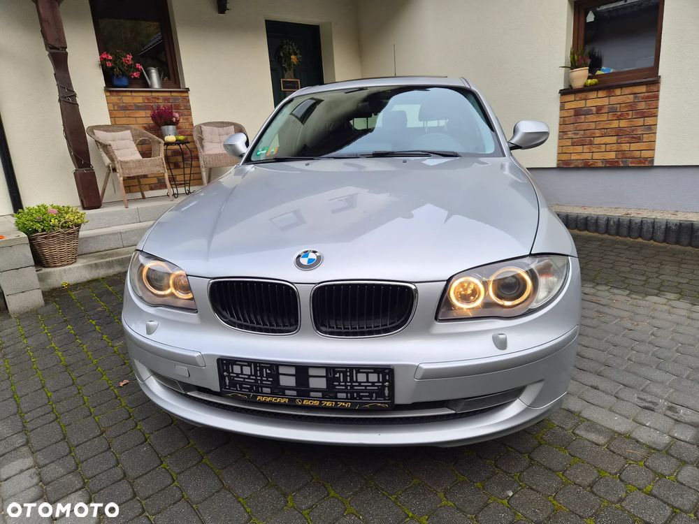 BMW Seria 1 - 22