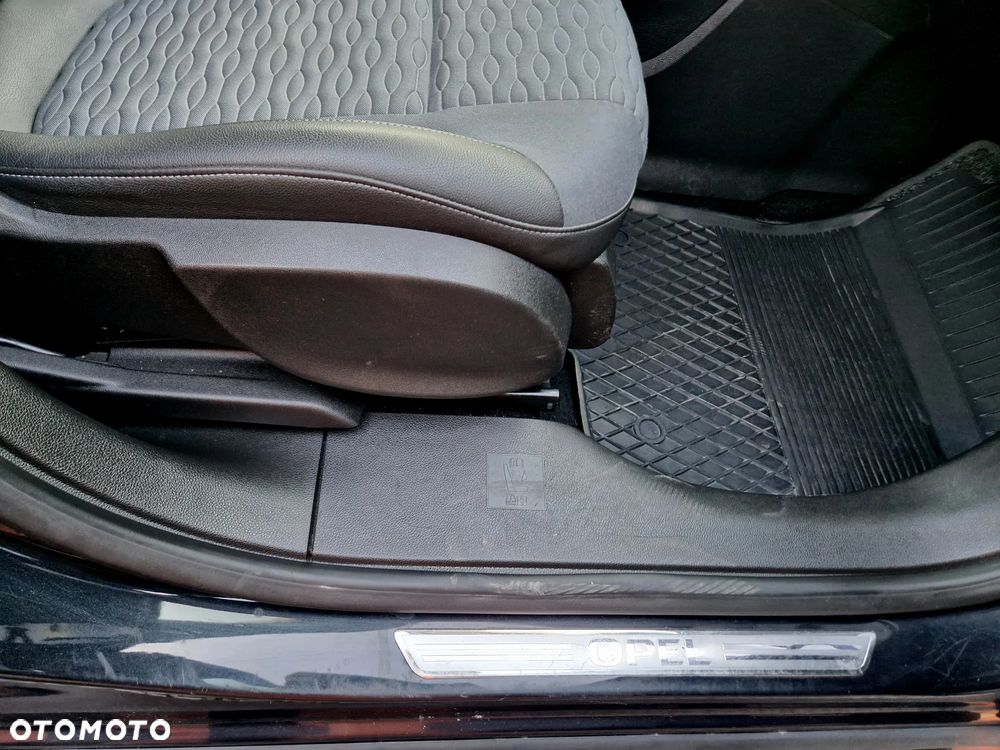 Opel Zafira Tourer 2.0 CDTI Edition - 36