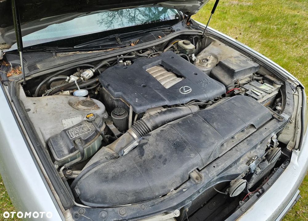 Lexus LS Standard - 23