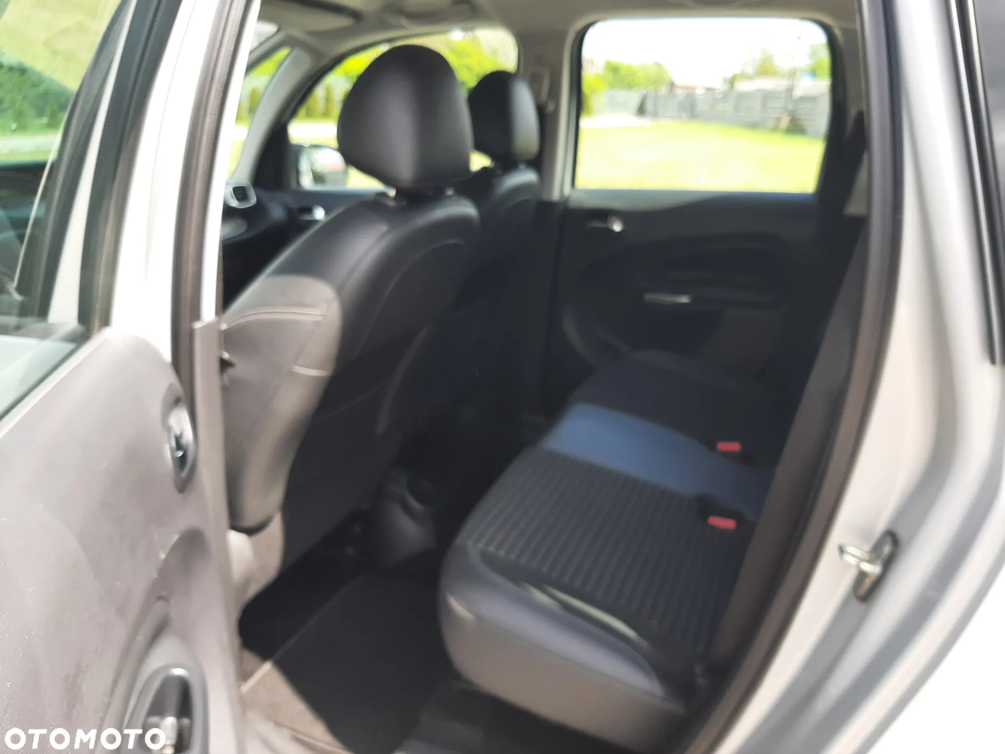 Citroën C3 Picasso 1.6 HDi Exclusive Euro5 - 23