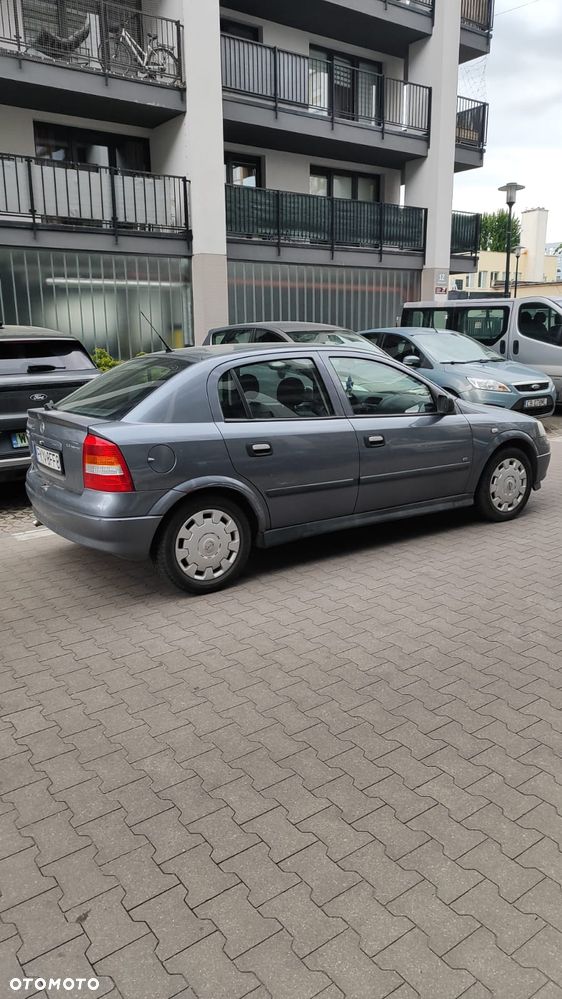 Opel Astra 1.4 - 6
