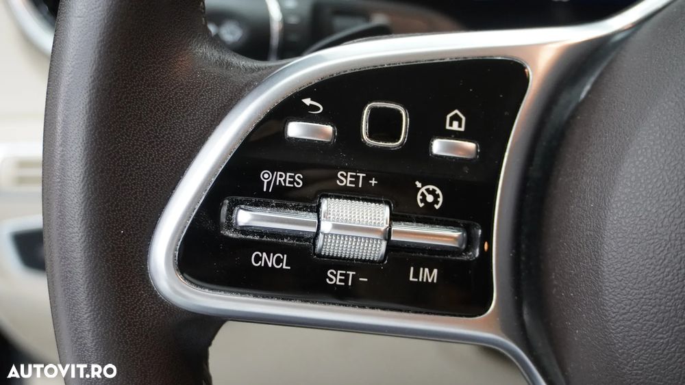 Mercedes-Benz GLC 300 e 4MATIC - 14
