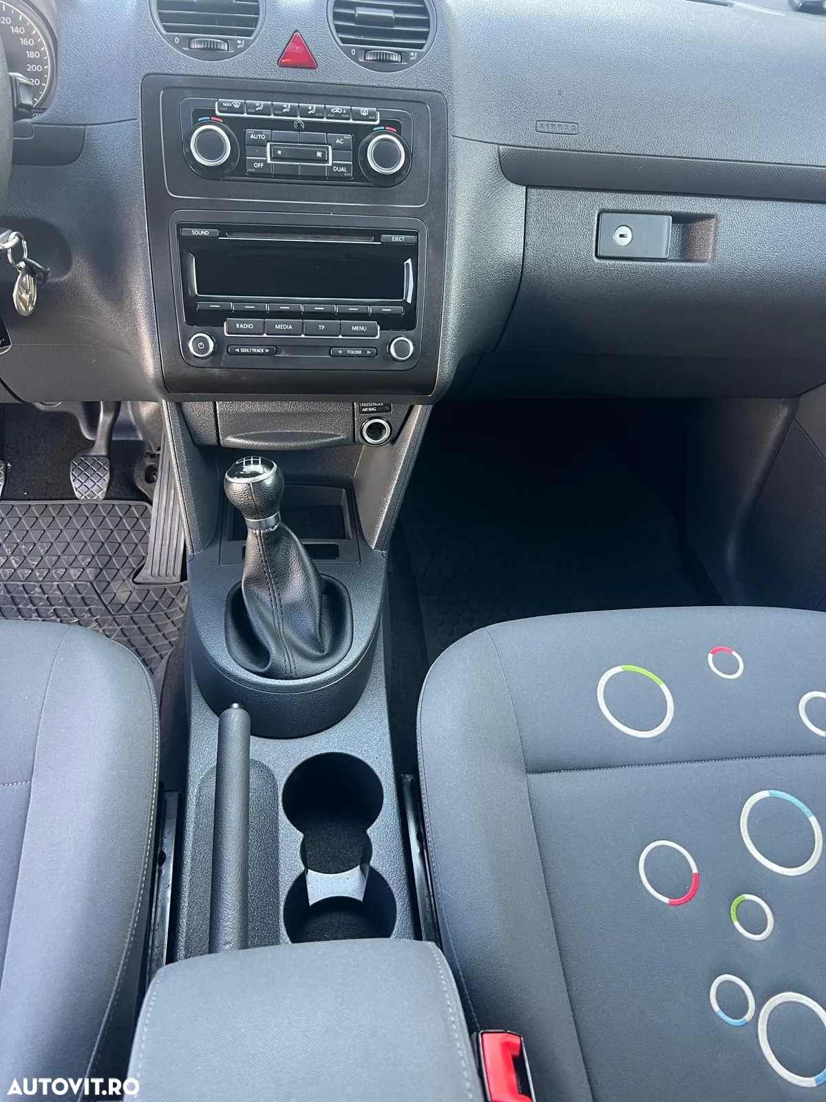 Volkswagen Caddy - 5