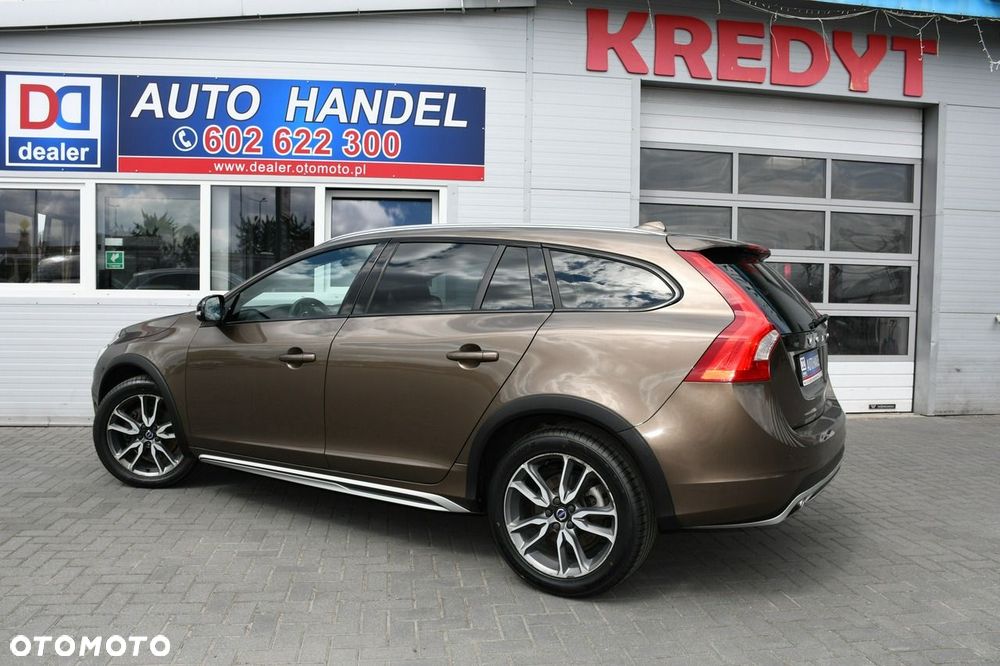 Volvo V60 Cross Country D3 Drive-E Summum - 10