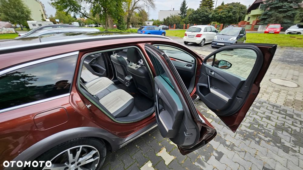 Peugeot 508 RXH 2.0 HDi HYbrid4 - 10
