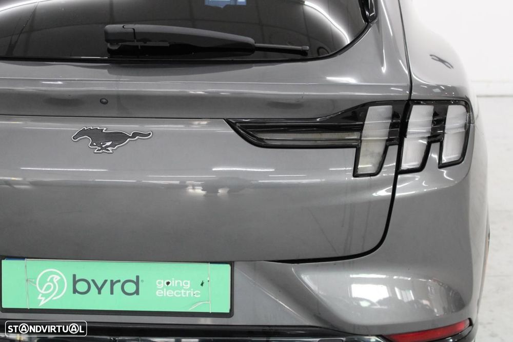 Ford Mustang Mach-E Alargada AWD - 7