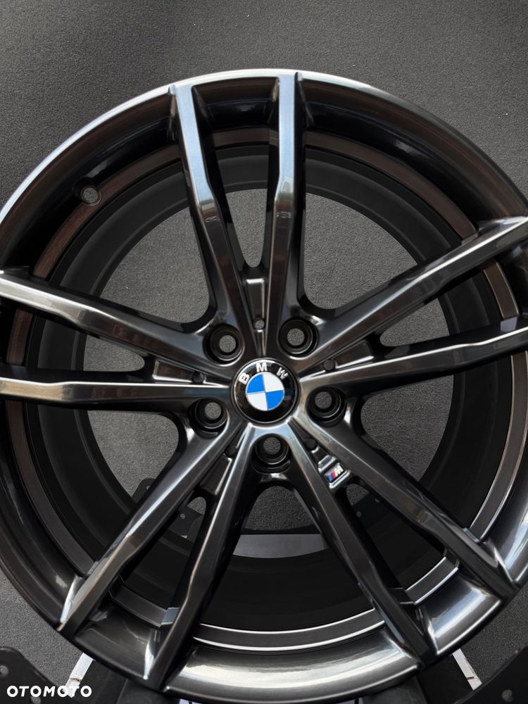 Oryginale alufelgi M pakiet 5x112 19 felgi 8j ET30 9j ET44 BMW seria 3 G20 G22 G30 G31 F44 G22 G23 G32 F39 G60 G01  G11 G12 G42 X2 U06 Z4 G29 xDrive jak Styling 664 grafitowe Japan Racing Carbonado - 4
