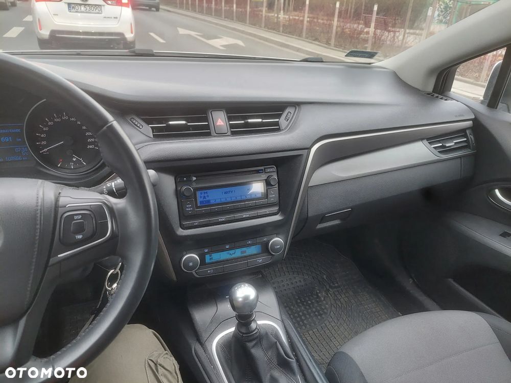 Toyota Avensis 1.8 Active - 7