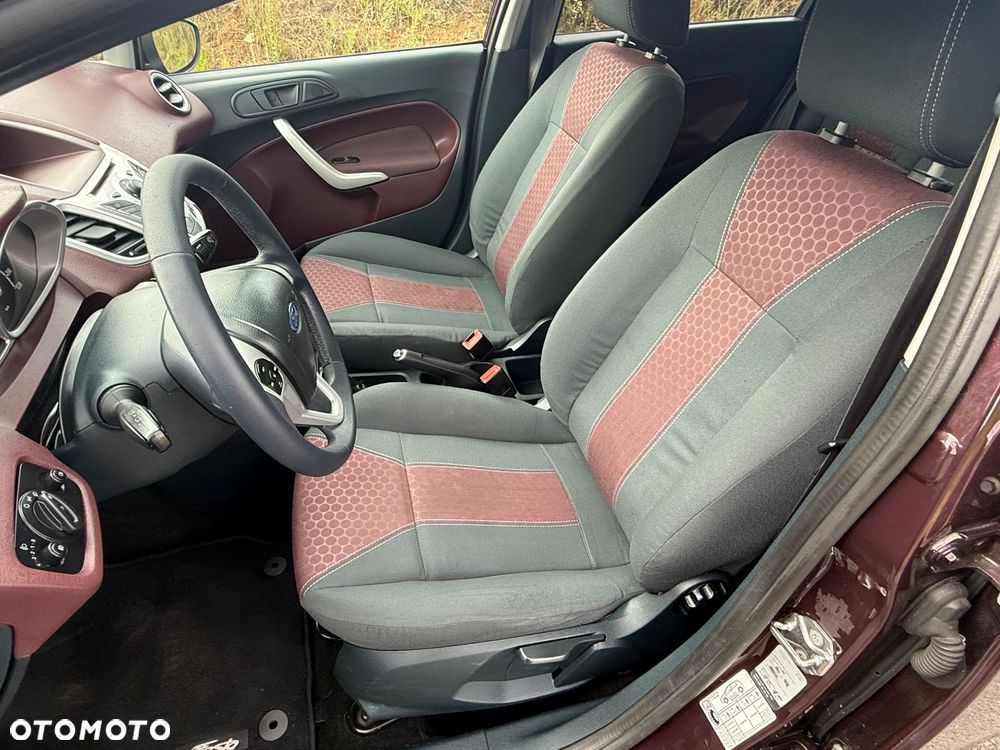 Ford Fiesta 1.4 Titanium - 19