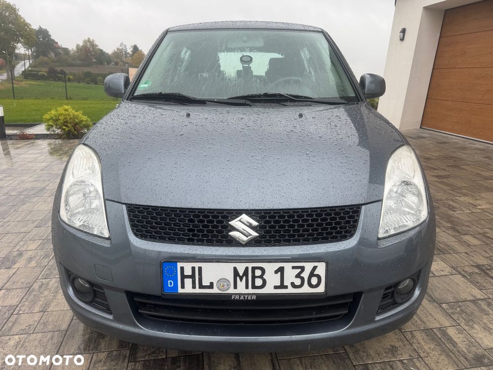 Suzuki Swift 2009 photo 2