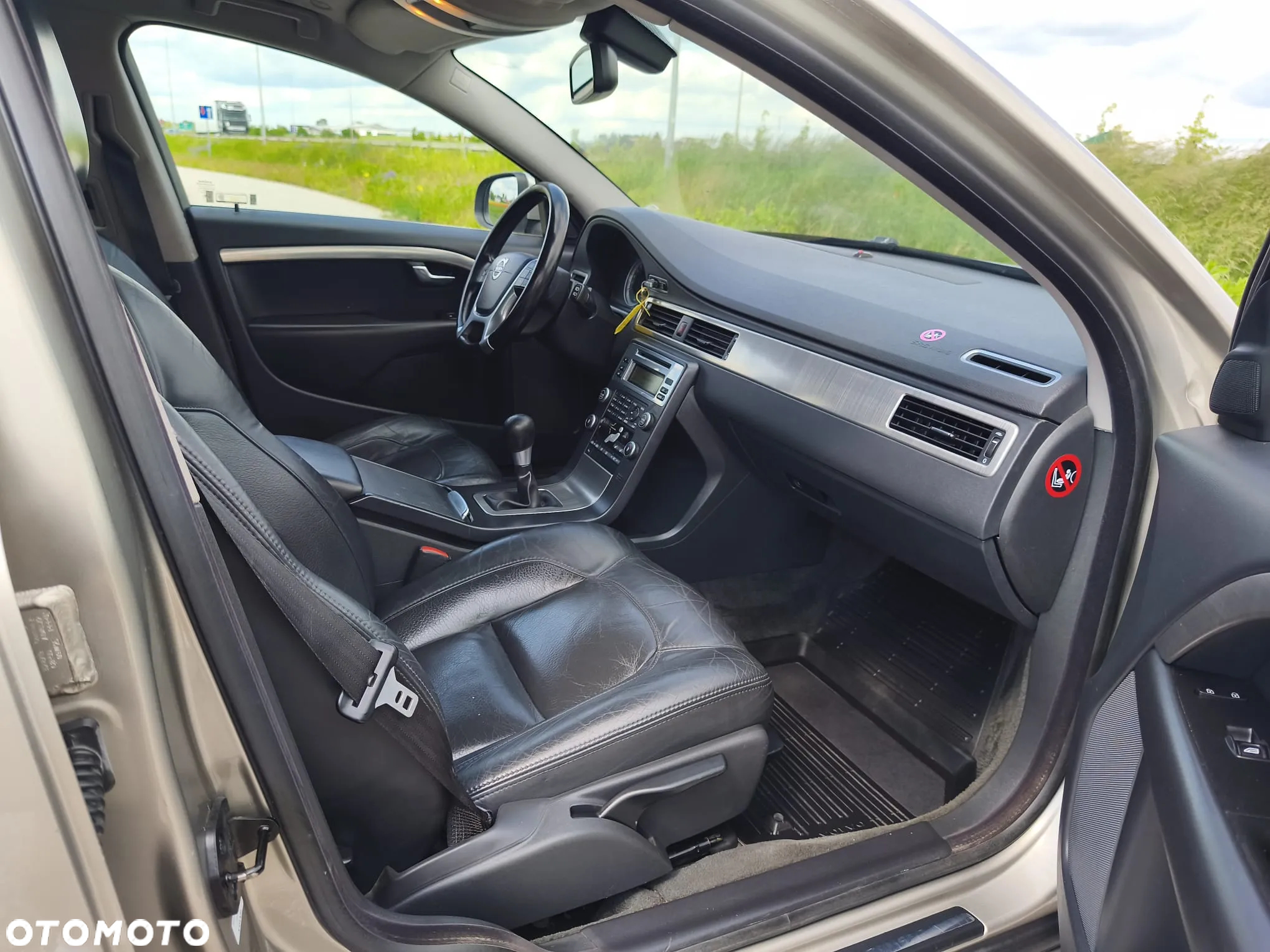Volvo V70 2.4D Momentum - 13
