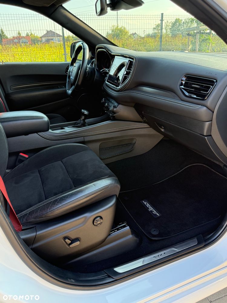 Dodge Durango 6.4 SRT - 12