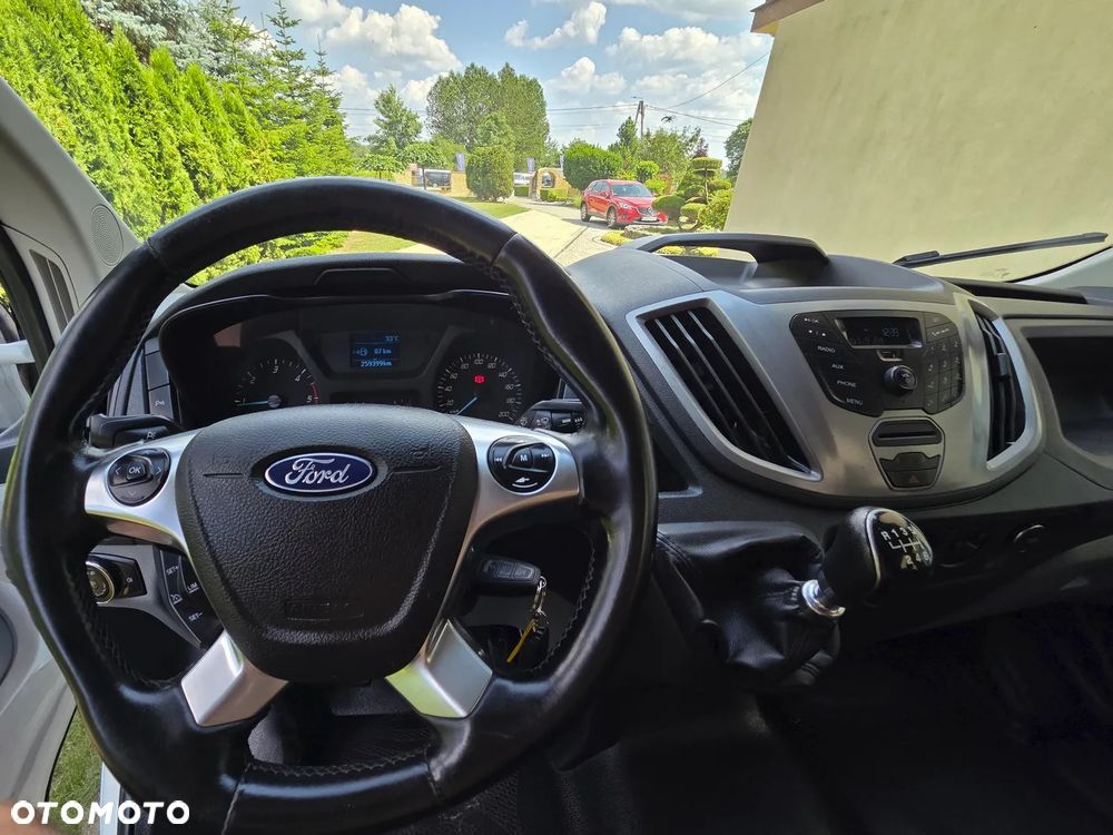 Ford Transit - 29