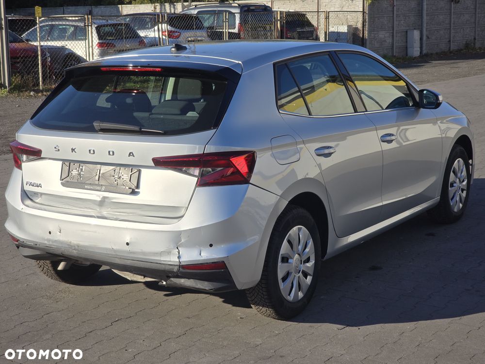 Skoda Fabia 1.0 TSI Ambition DSG - 12