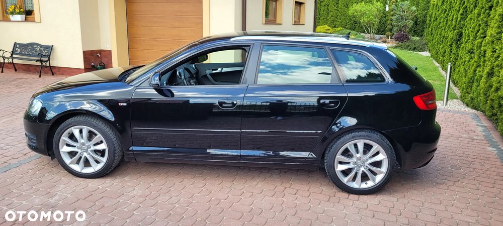 Audi A3 Sportback 2.0 TDI DPF S line Sportpaket - 4