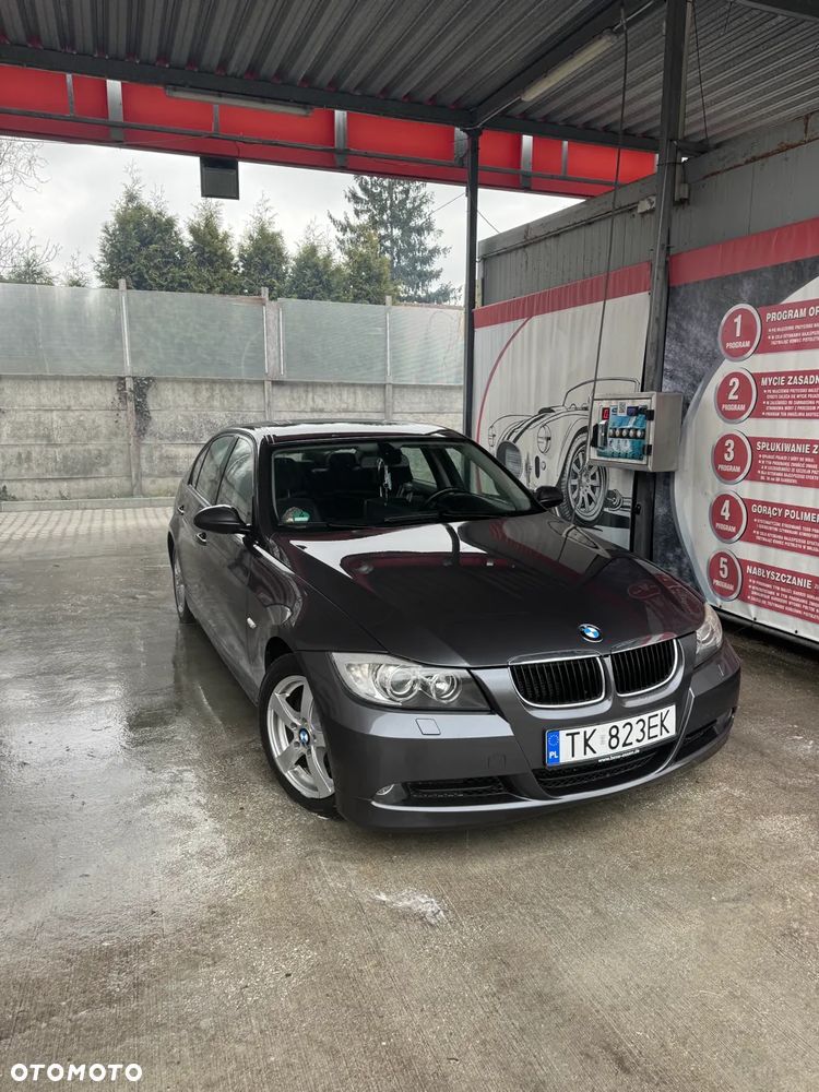 BMW Seria 3 ver-320i - 2