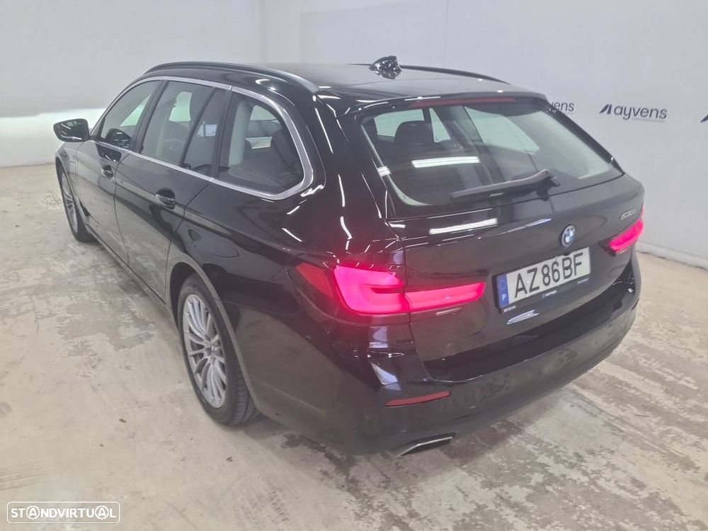 BMW 530 e - 3