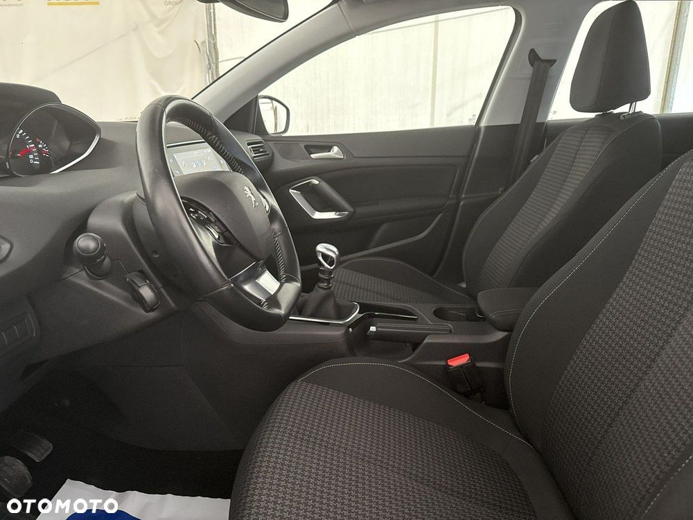 Peugeot 308 - 13