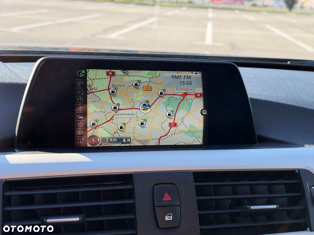 BMW Seria 3 318d Advantage - 24