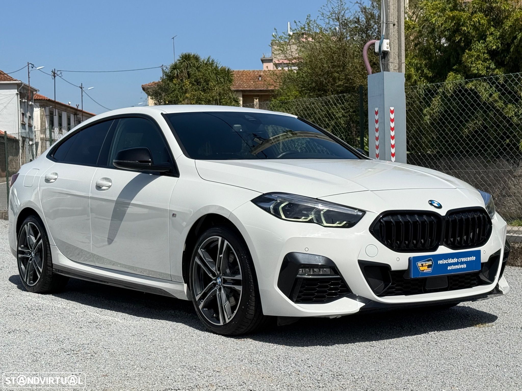 BMW 218 Gran Coupé i Pack Desportivo M - 1