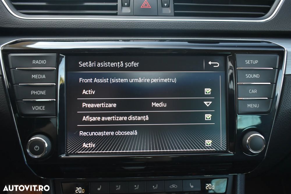 Skoda Superb 2.0 TDI DSG Ambition - 16