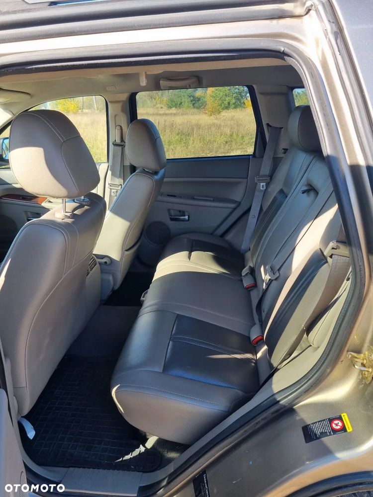 Jeep Grand Cherokee 05-07 - 14