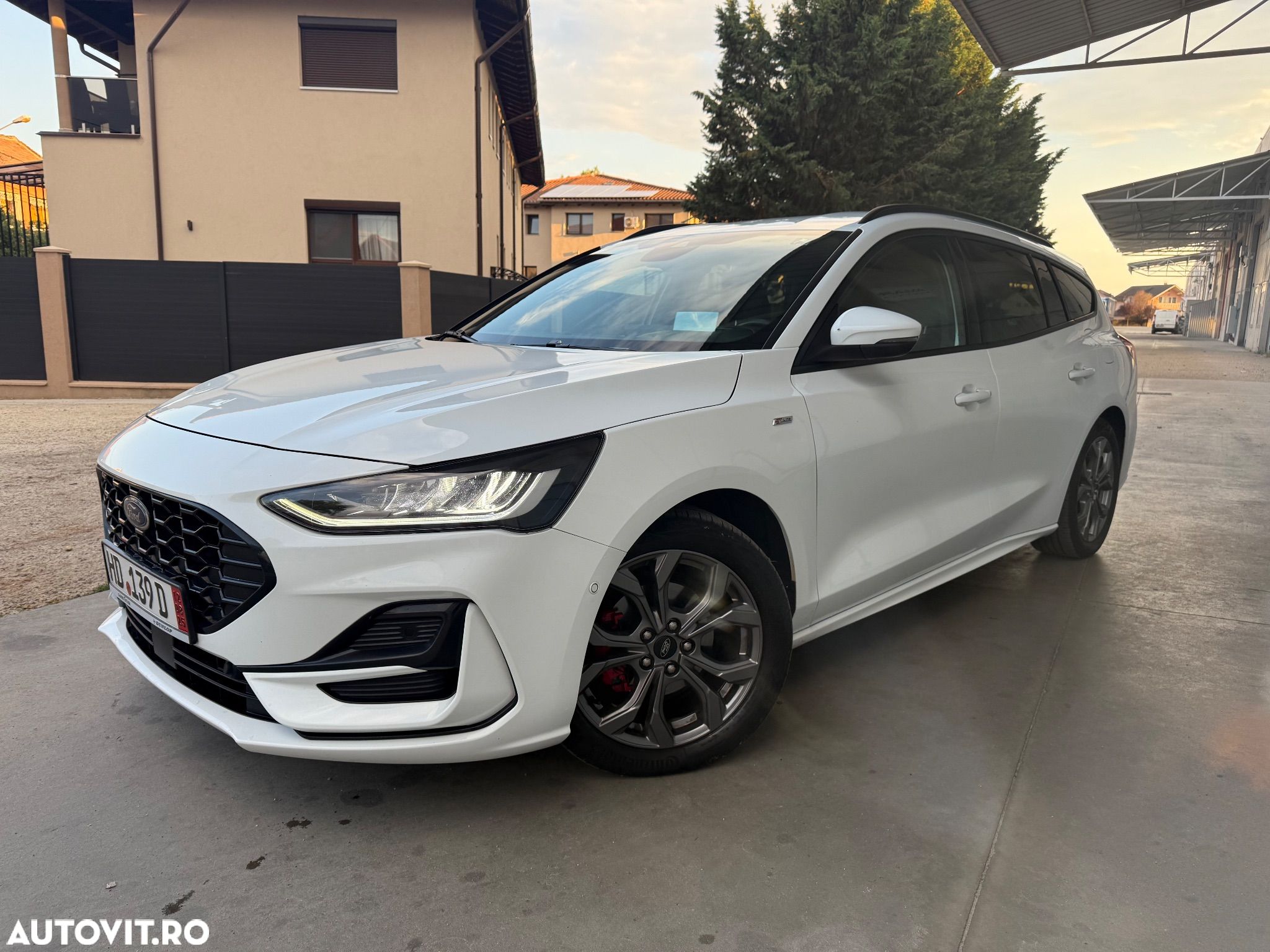 Ford Focus 1.5 EcoBlue Start-Stopp-System Aut. ST-LINE DESIGN - 1