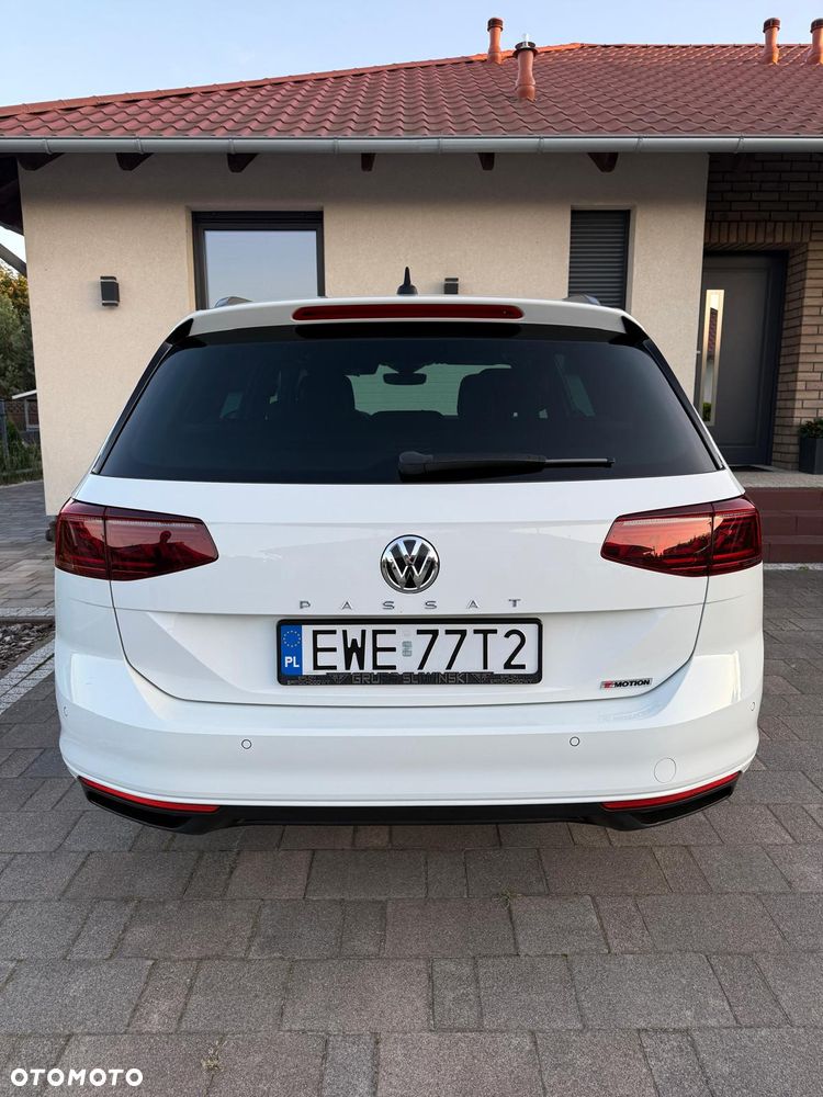 Volkswagen Passat 2.0 TDI SCR DSG 4Motion Business - 28