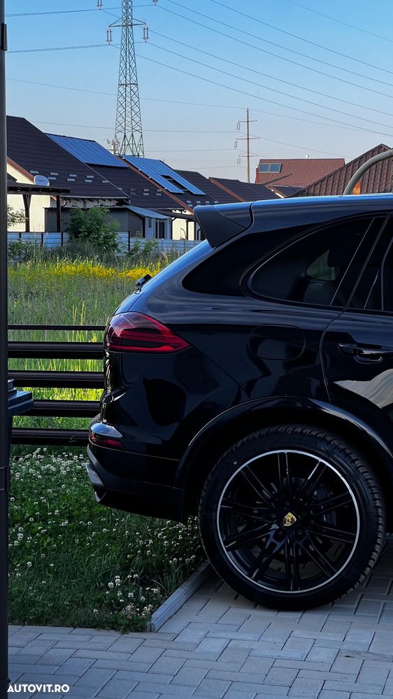 Porsche Cayenne - 24