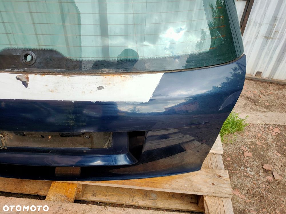 klapa bagażnika tył audi a4 b6 kombi szyba - 5