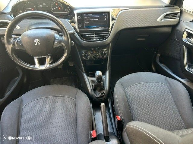 Peugeot 208 1.6 BlueHDi Style - 21